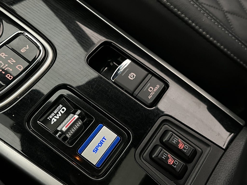 Vehicle Image 28