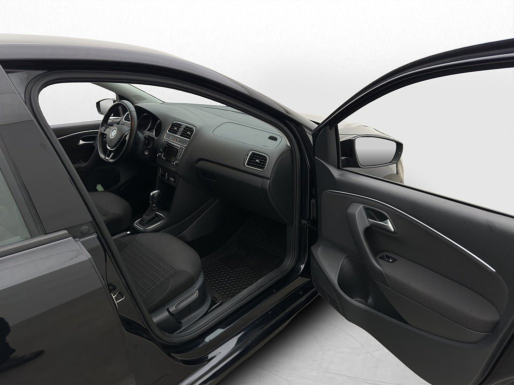 Vehicle Image 18