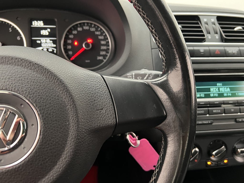 Vehicle Image 16