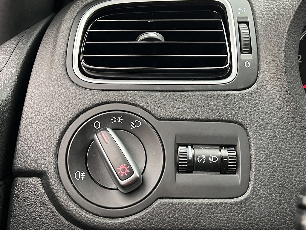 Vehicle Image 29