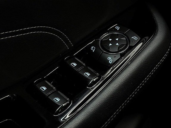 Vehicle Image 36