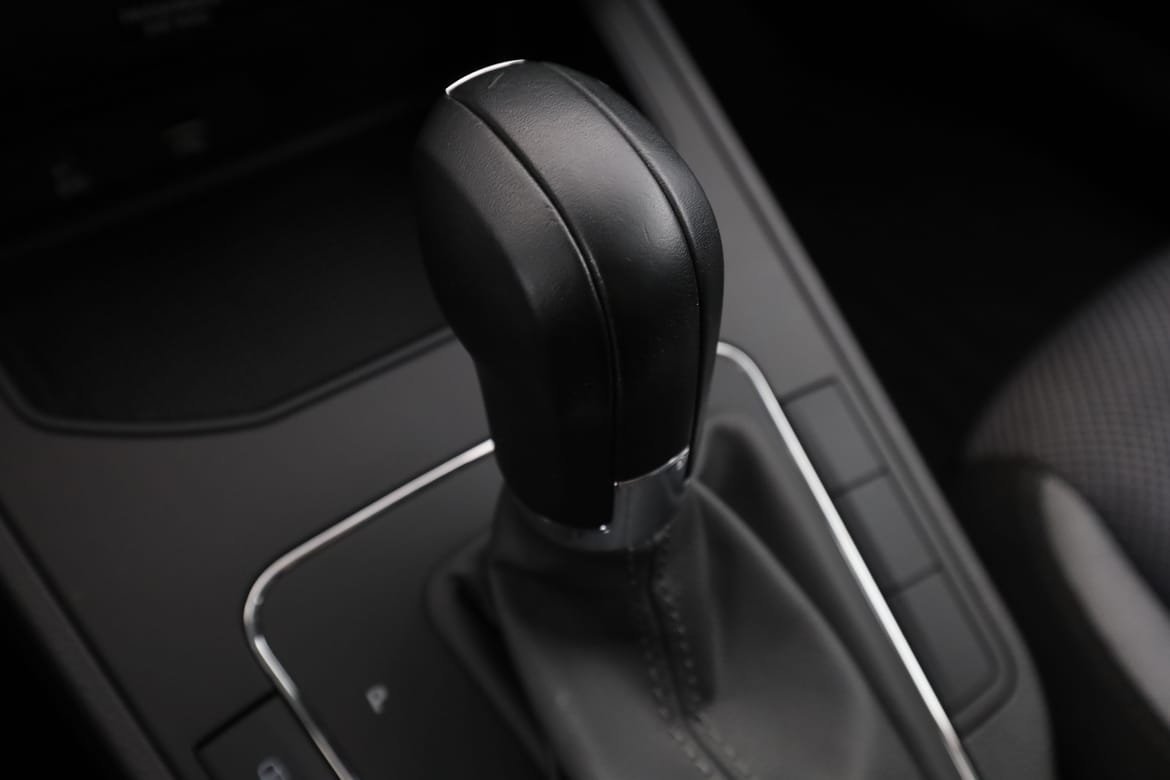 Vehicle Image 25