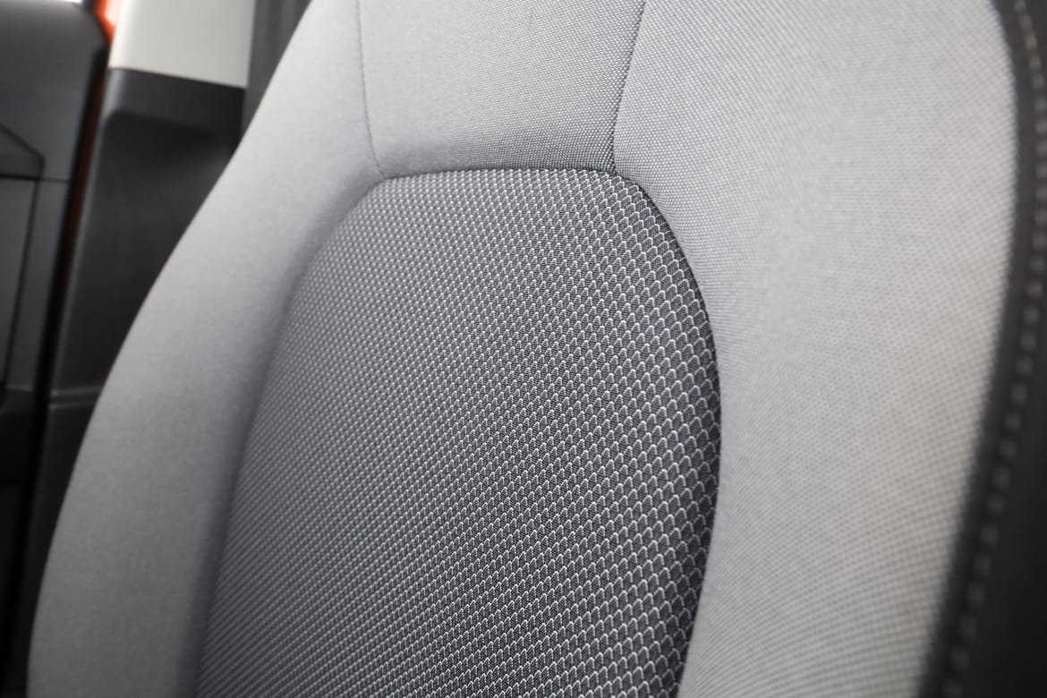 Vehicle Image 32