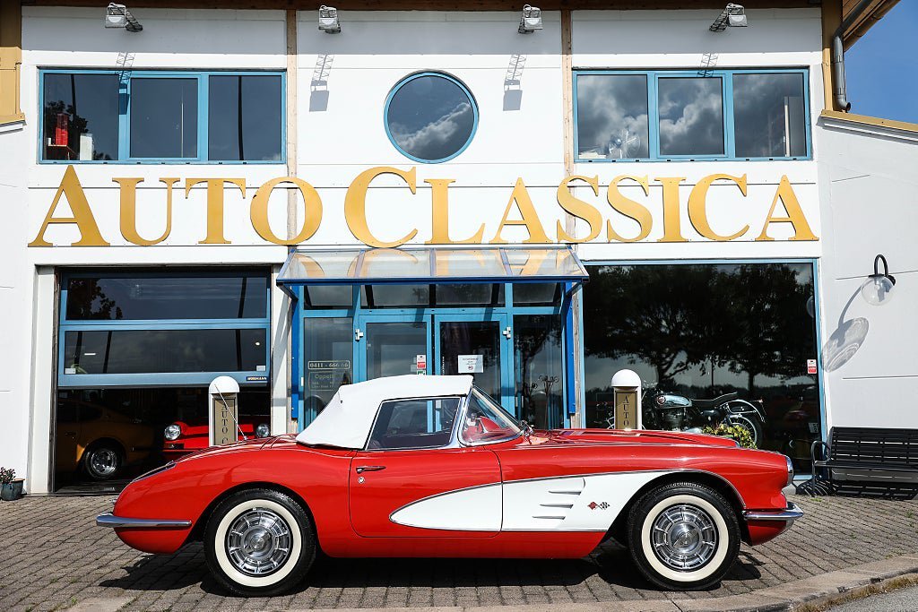 Vehicle Image 10