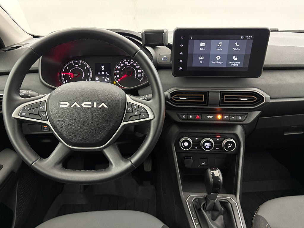 Vehicle Image 18