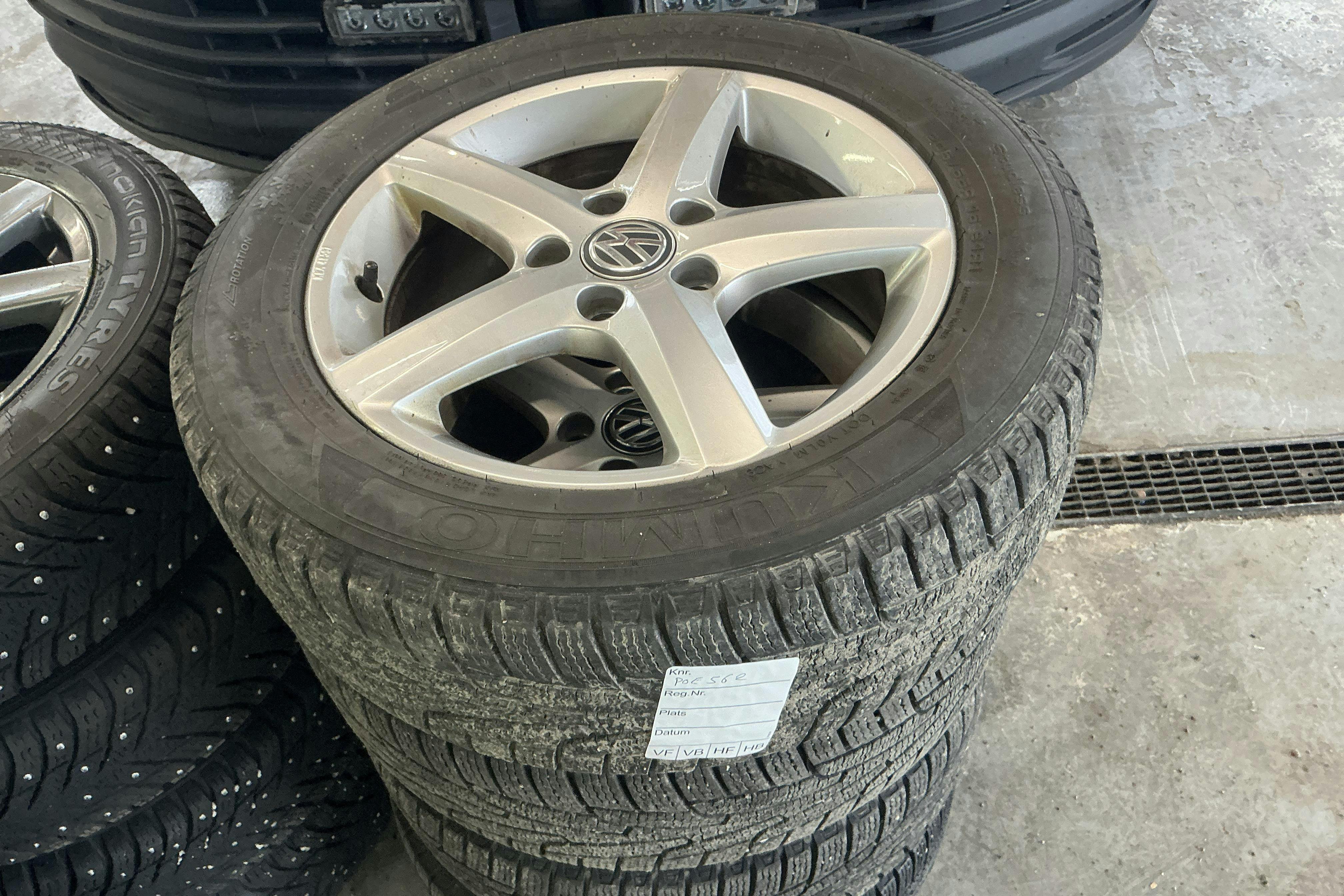 Vehicle Image 13