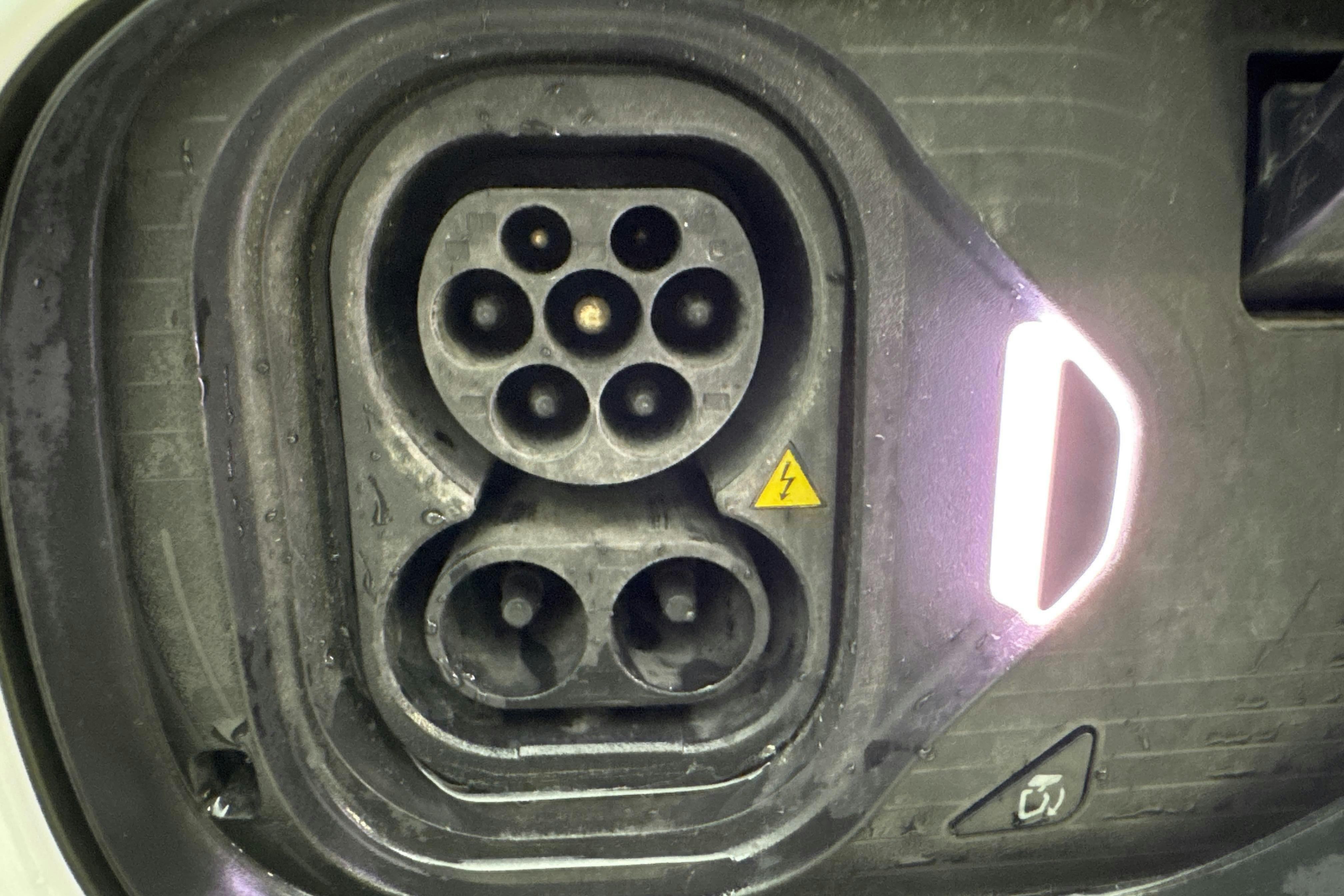 Vehicle Image 20