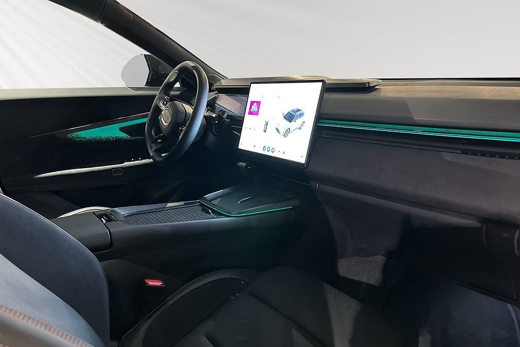 Vehicle Image 9