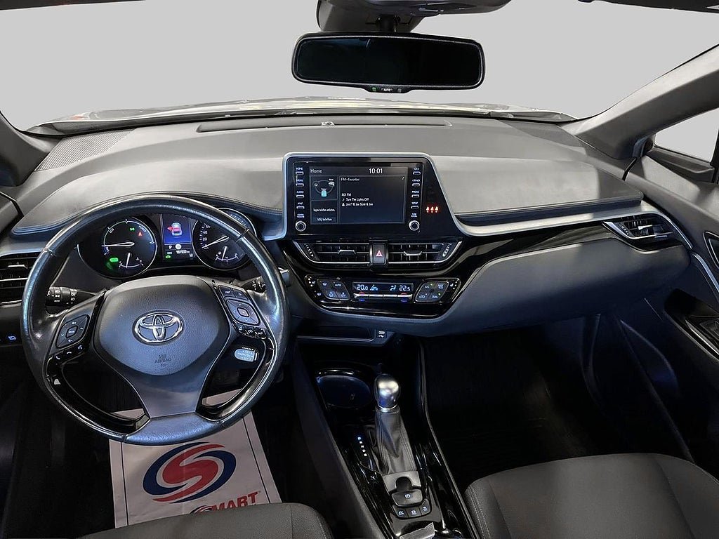 Vehicle Image 12