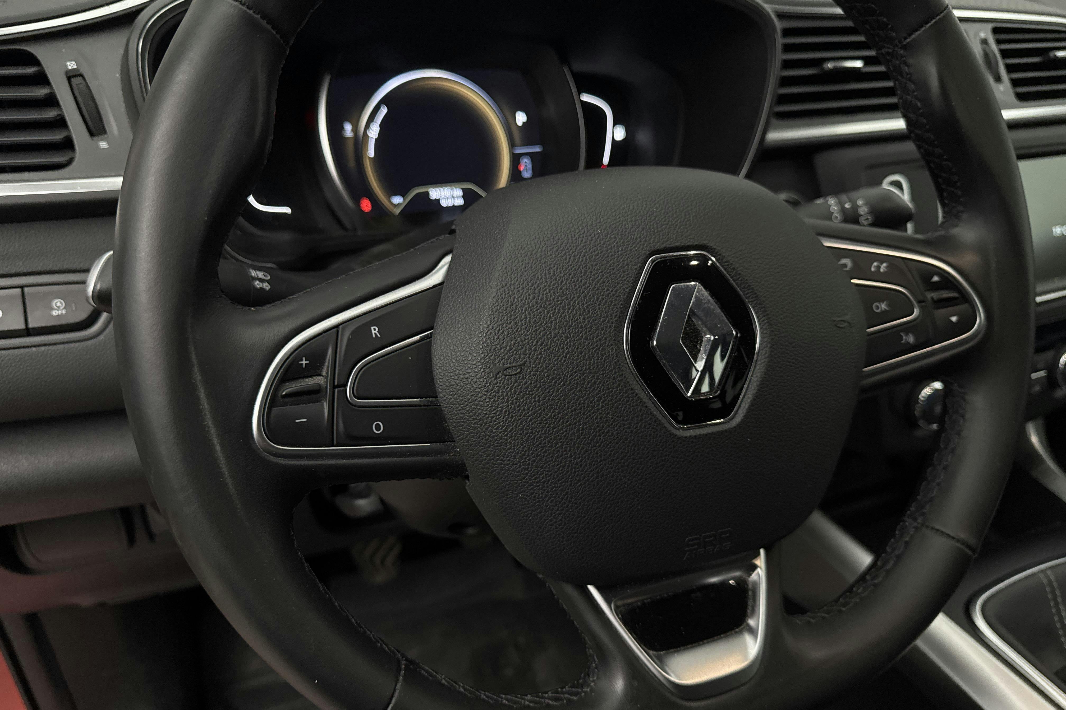 Vehicle Image 16