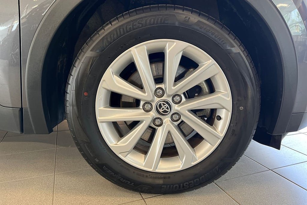 Vehicle Image 17