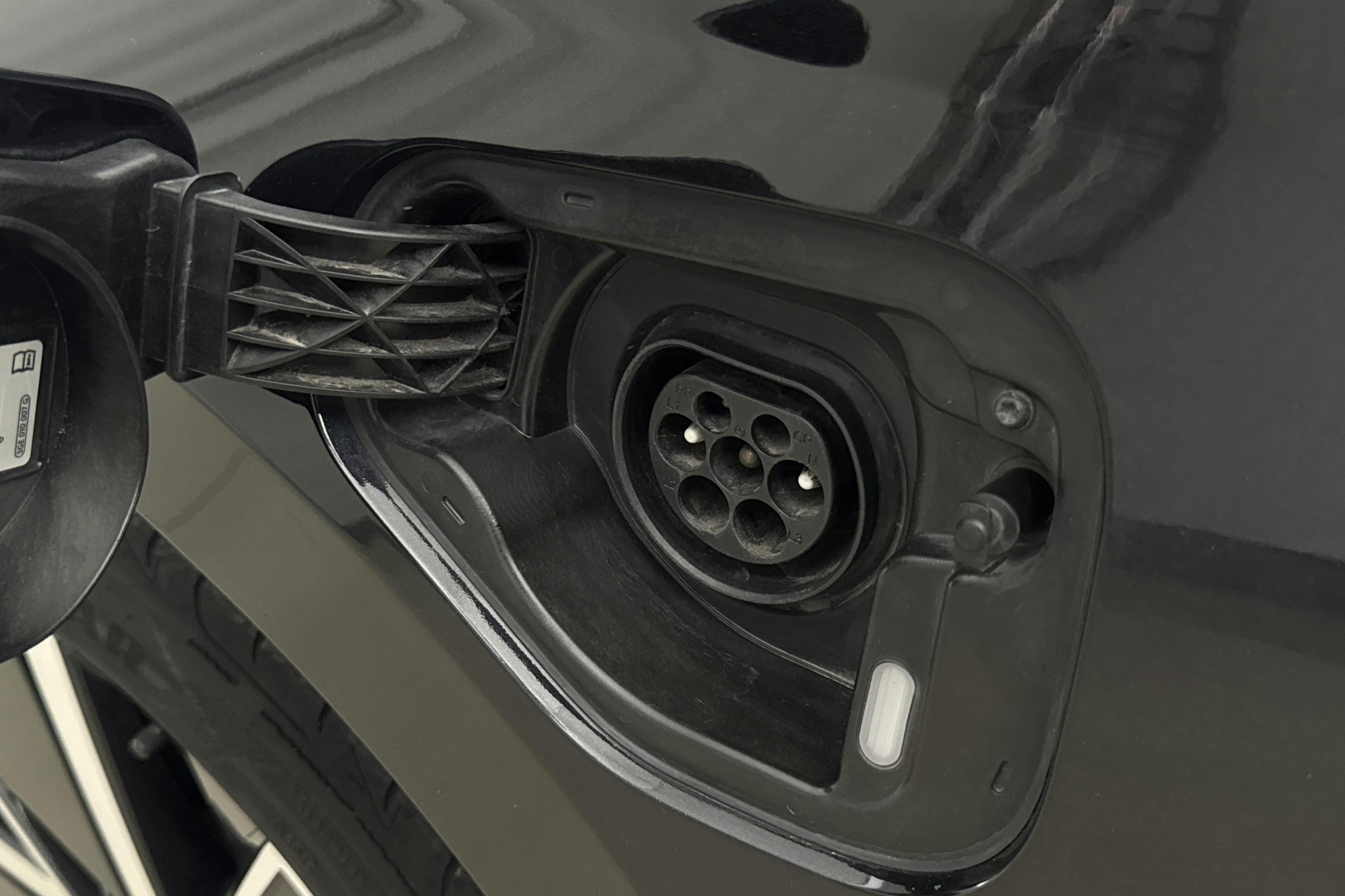Vehicle Image 21