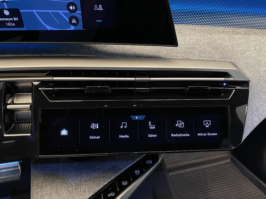 Vehicle Image 45