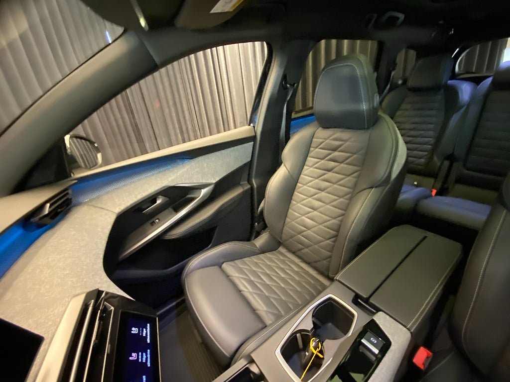 Vehicle Image 60