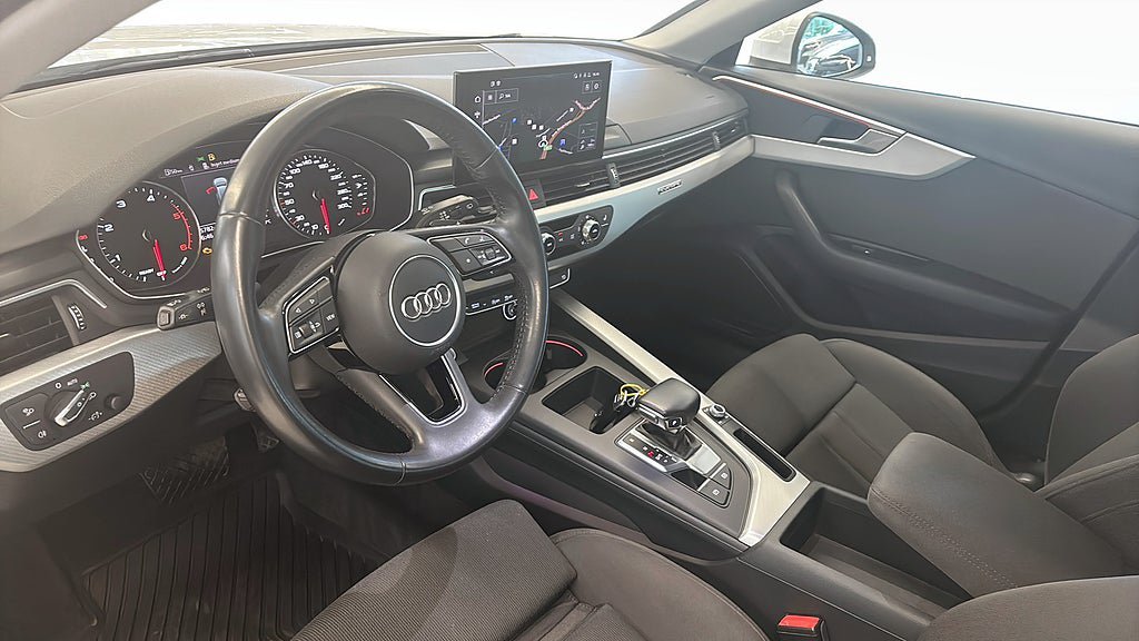 Vehicle Image 8