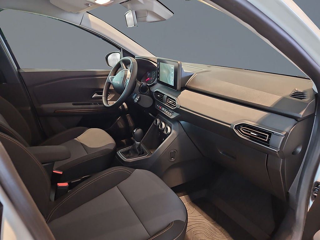 Vehicle Image 6