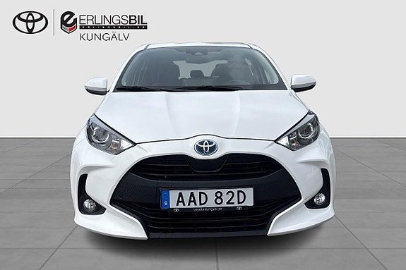 Vehicle Image 6
