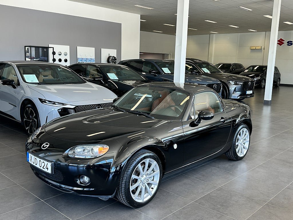 Vehicle Image 16