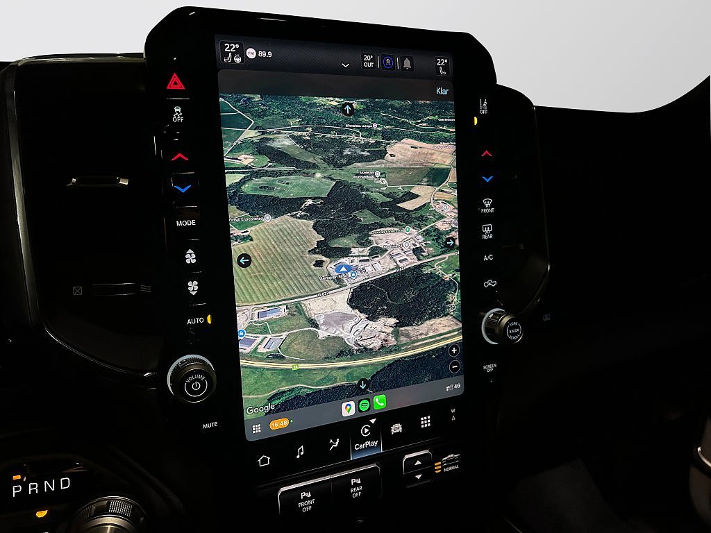 Vehicle Image 13