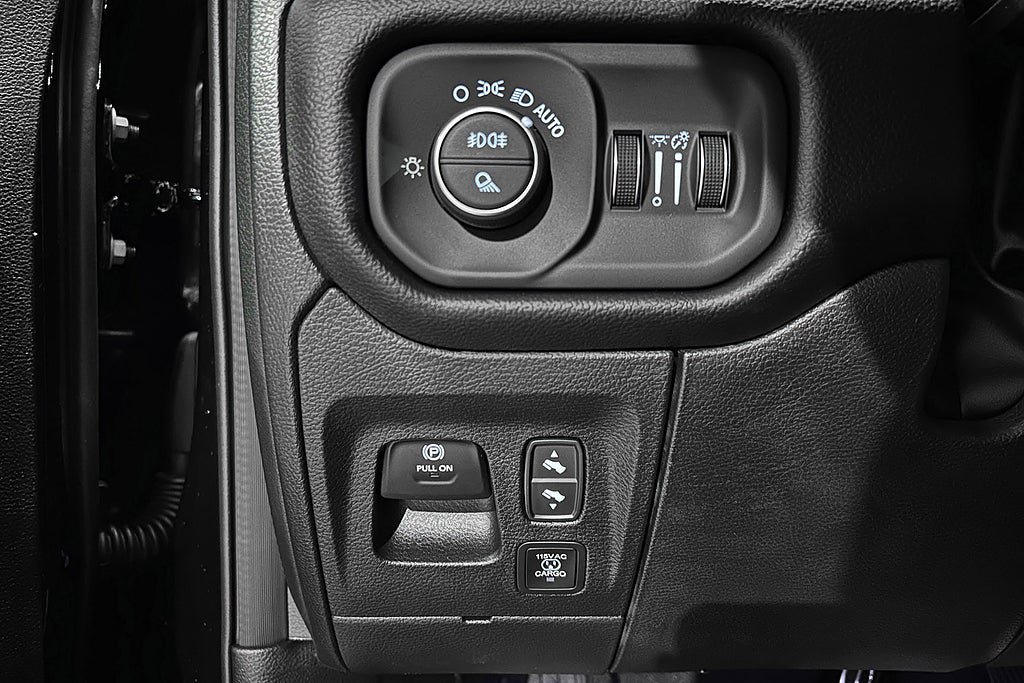 Vehicle Image 26