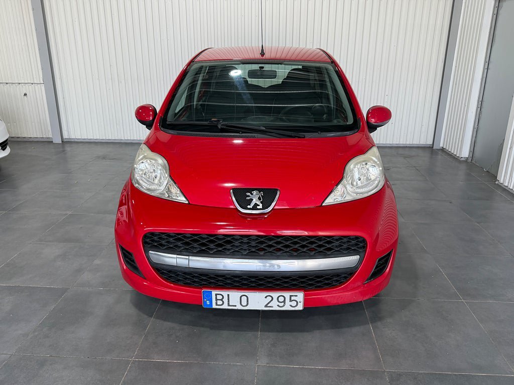 Vehicle Image 7