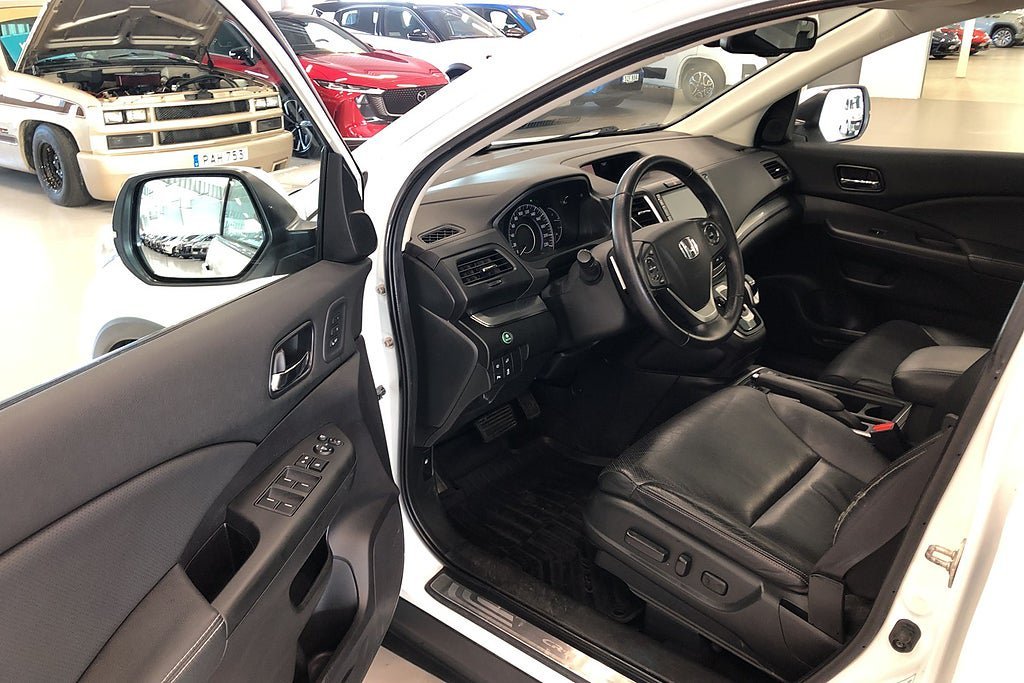 Vehicle Image 7