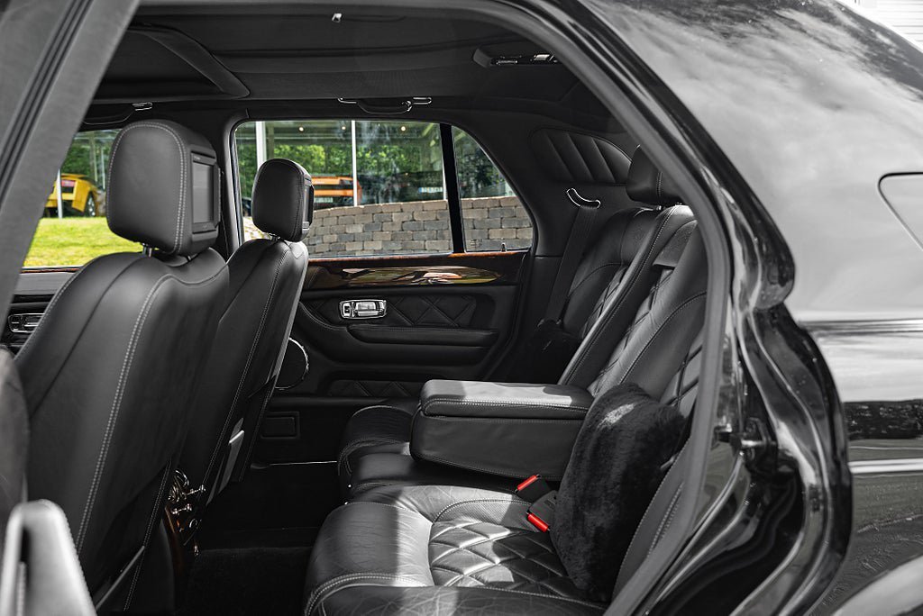 Vehicle Image 12