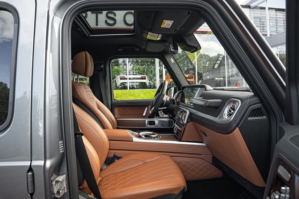 Vehicle Image 11