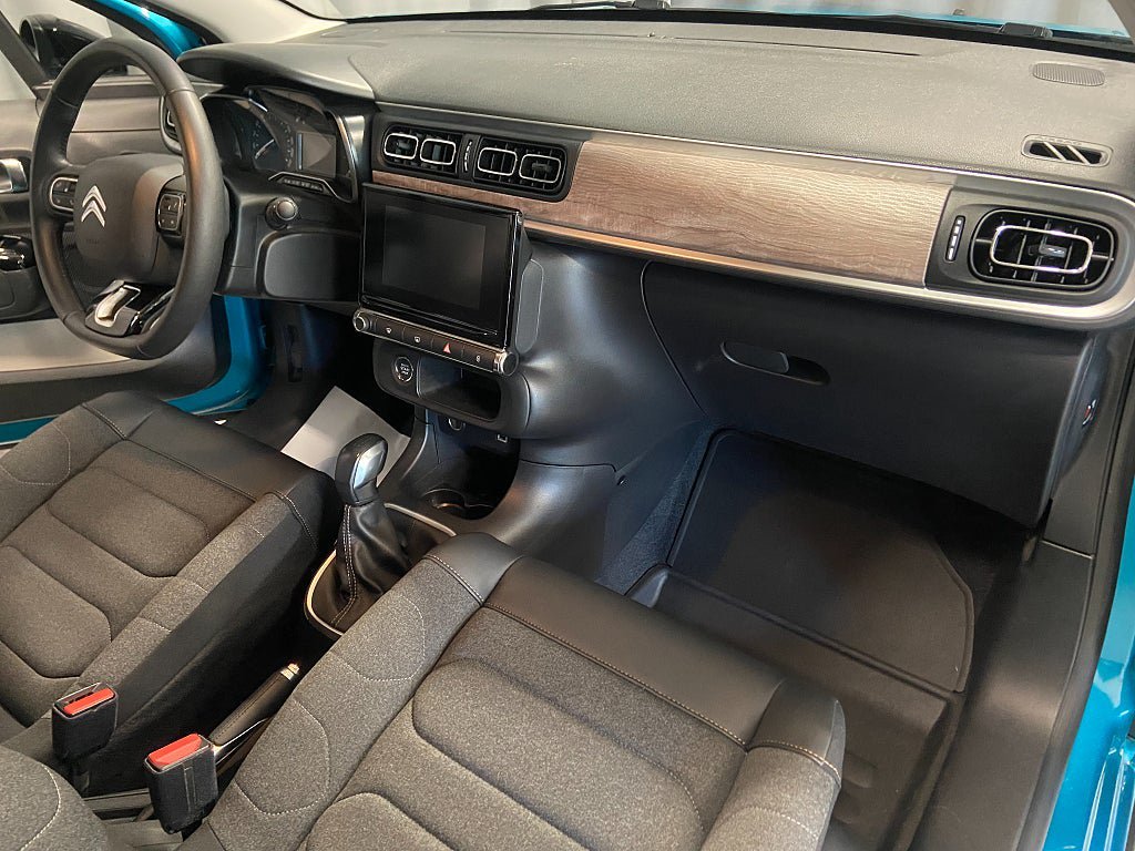 Vehicle Image 13