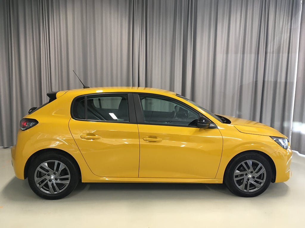 Vehicle Image 18