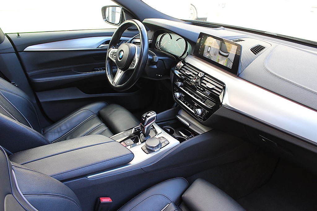 Vehicle Image 30