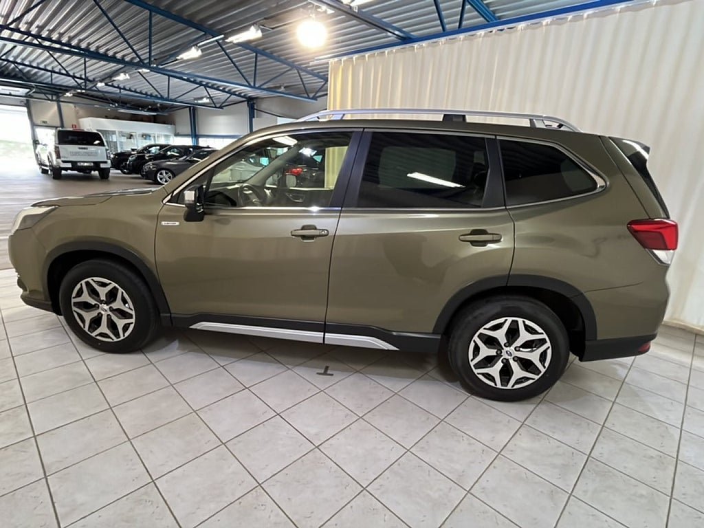 Vehicle Image 8