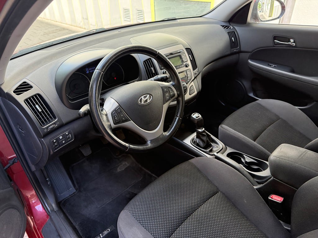 Vehicle Image 11