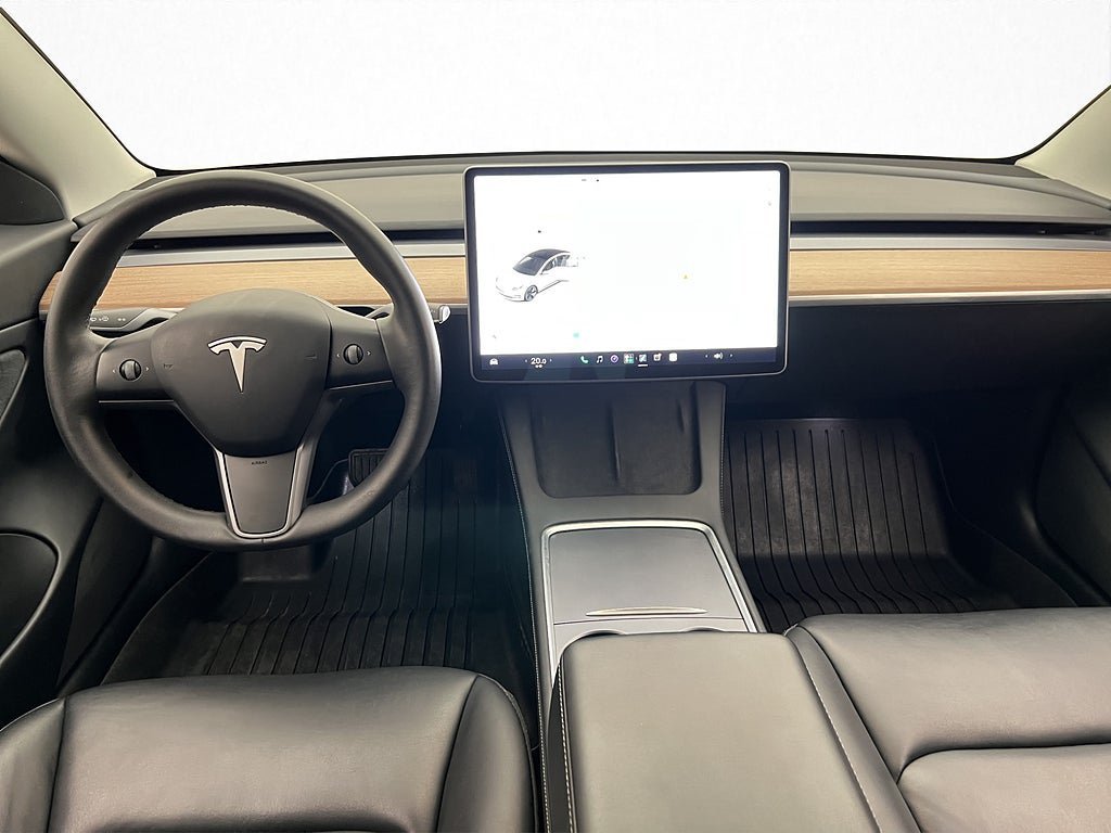 Vehicle Image 15