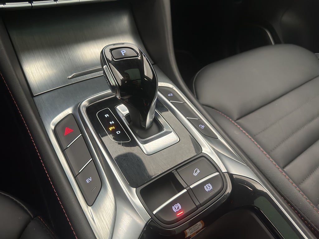 Vehicle Image 20