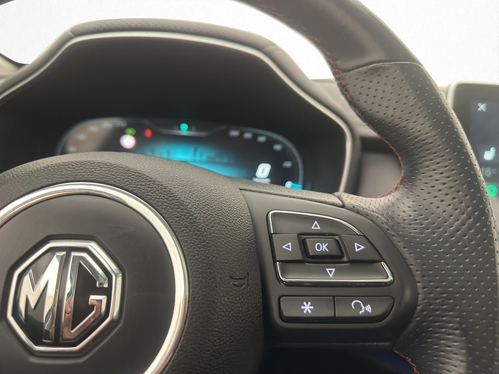 Vehicle Image 26
