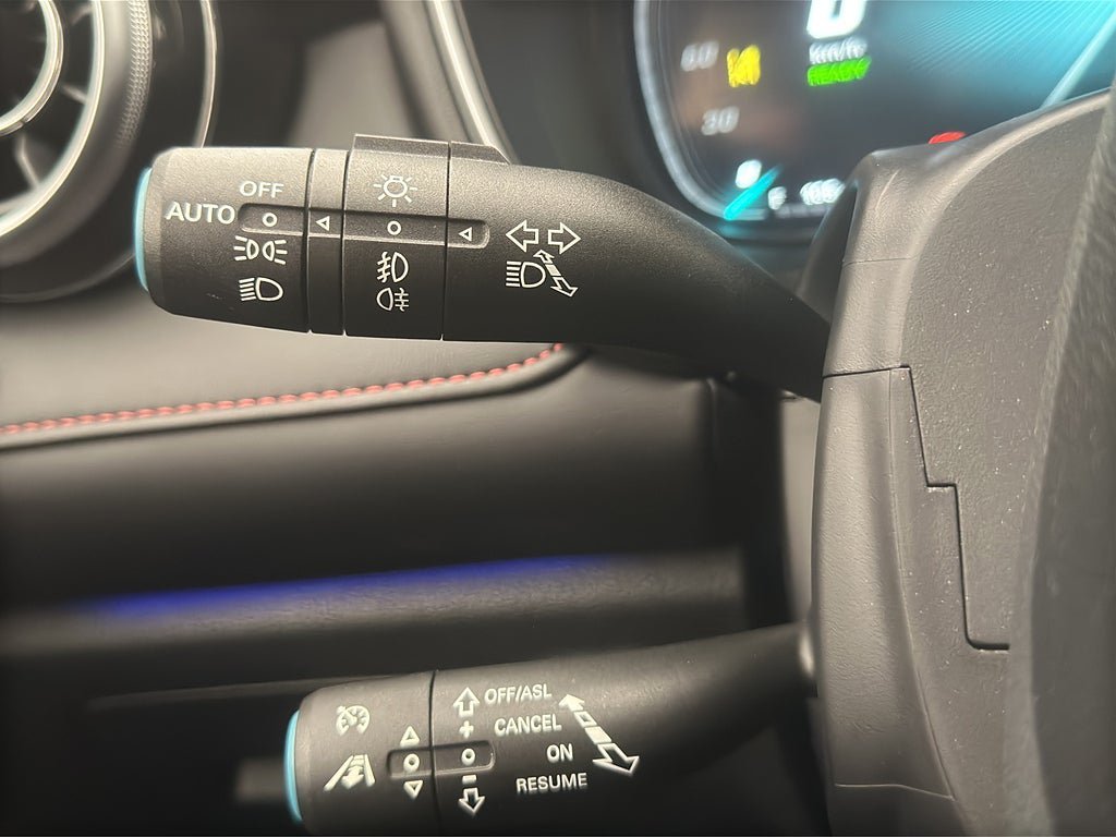 Vehicle Image 27