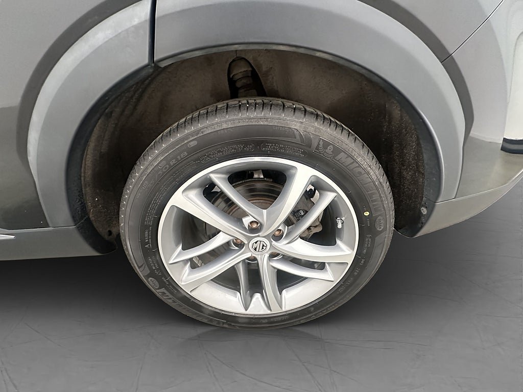 Vehicle Image 30