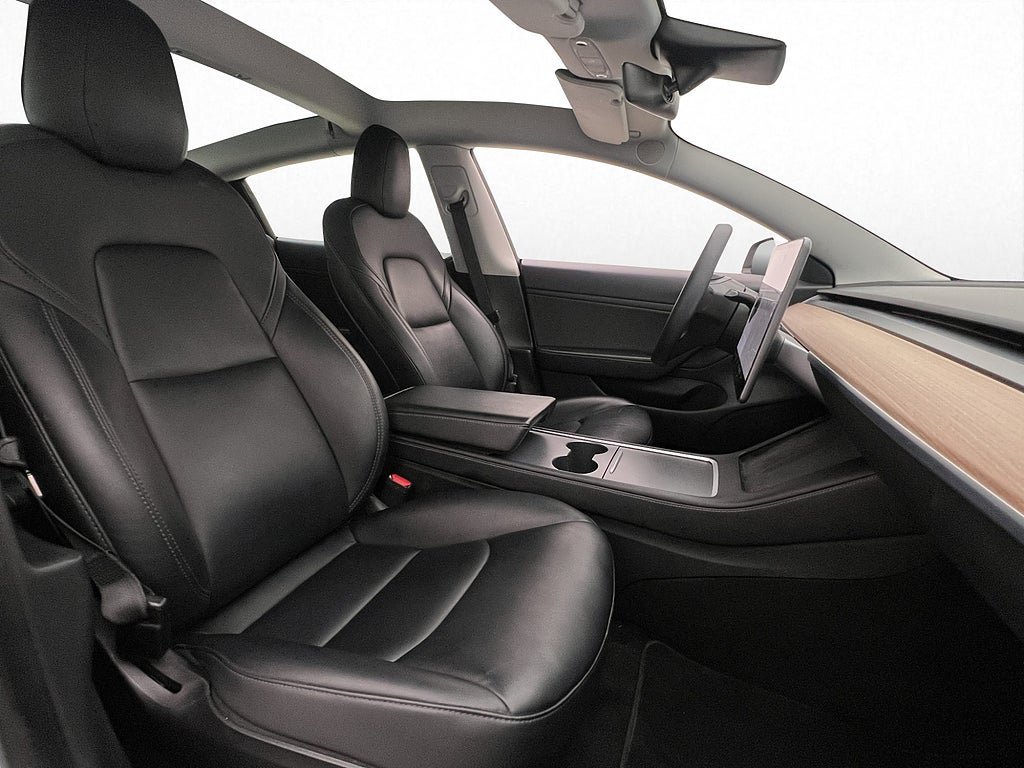 Vehicle Image 23