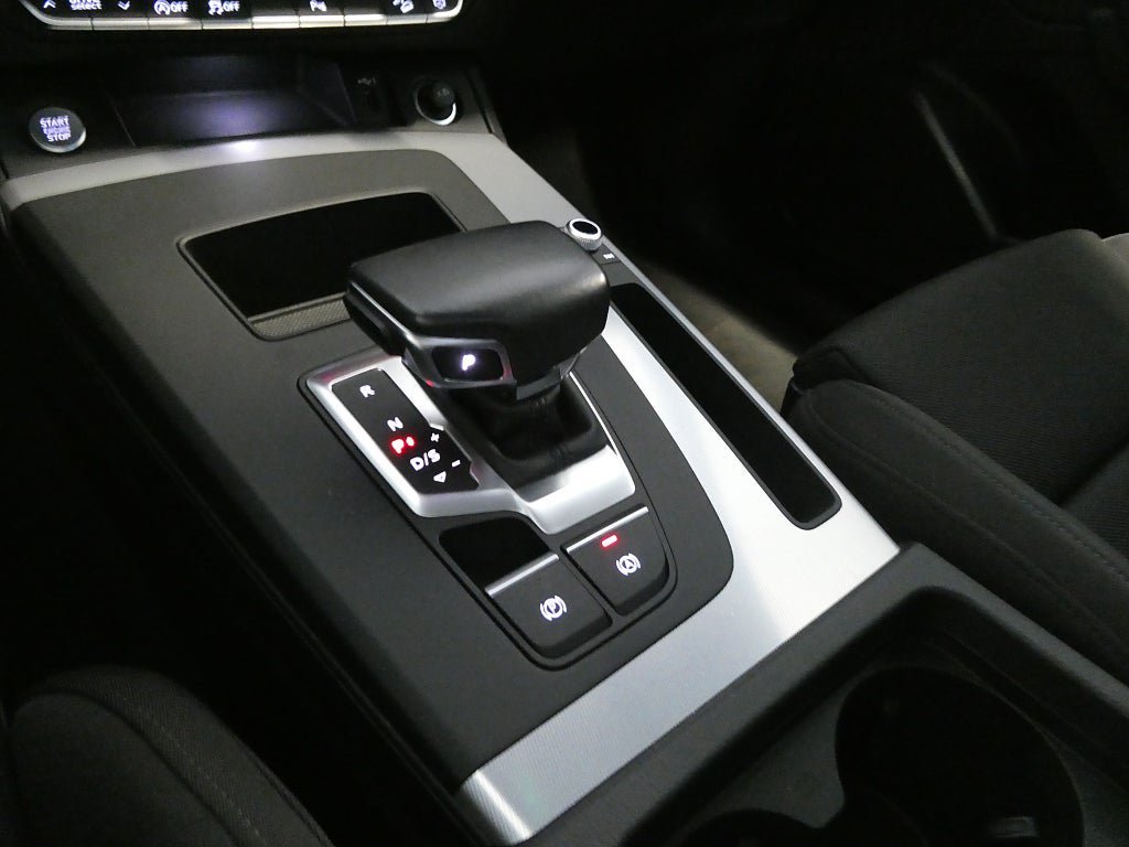 Vehicle Image 17