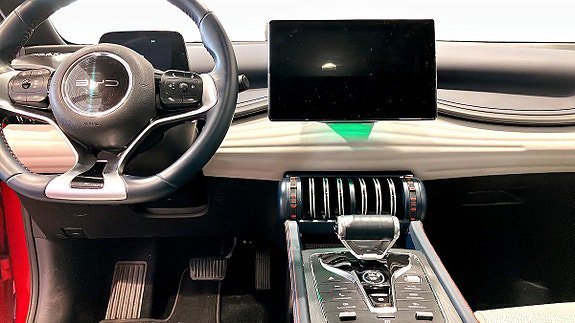 Vehicle Image 11