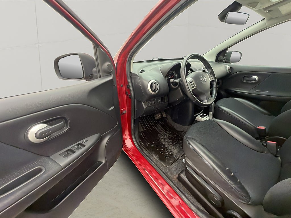 Vehicle Image 10
