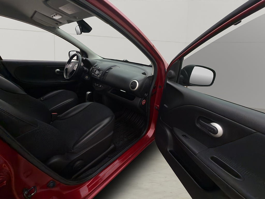Vehicle Image 21