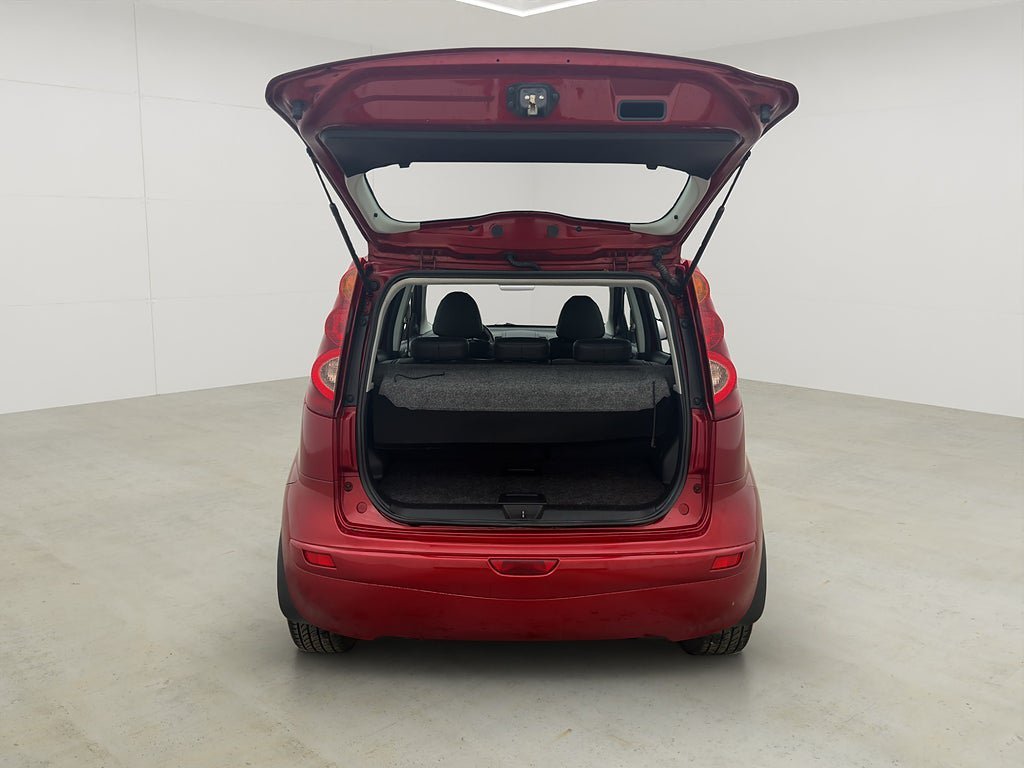 Vehicle Image 23