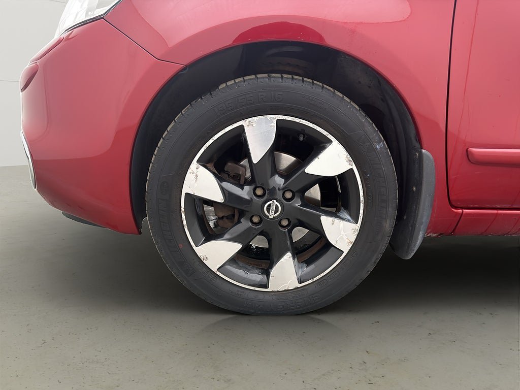 Vehicle Image 24