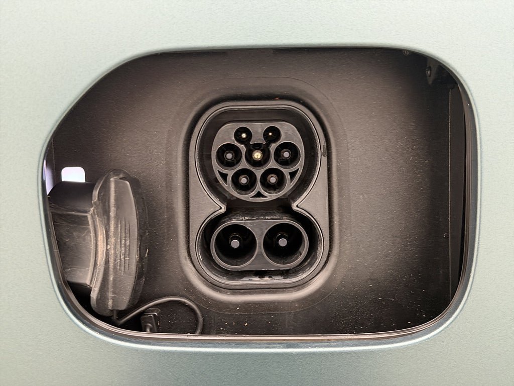 Vehicle Image 38