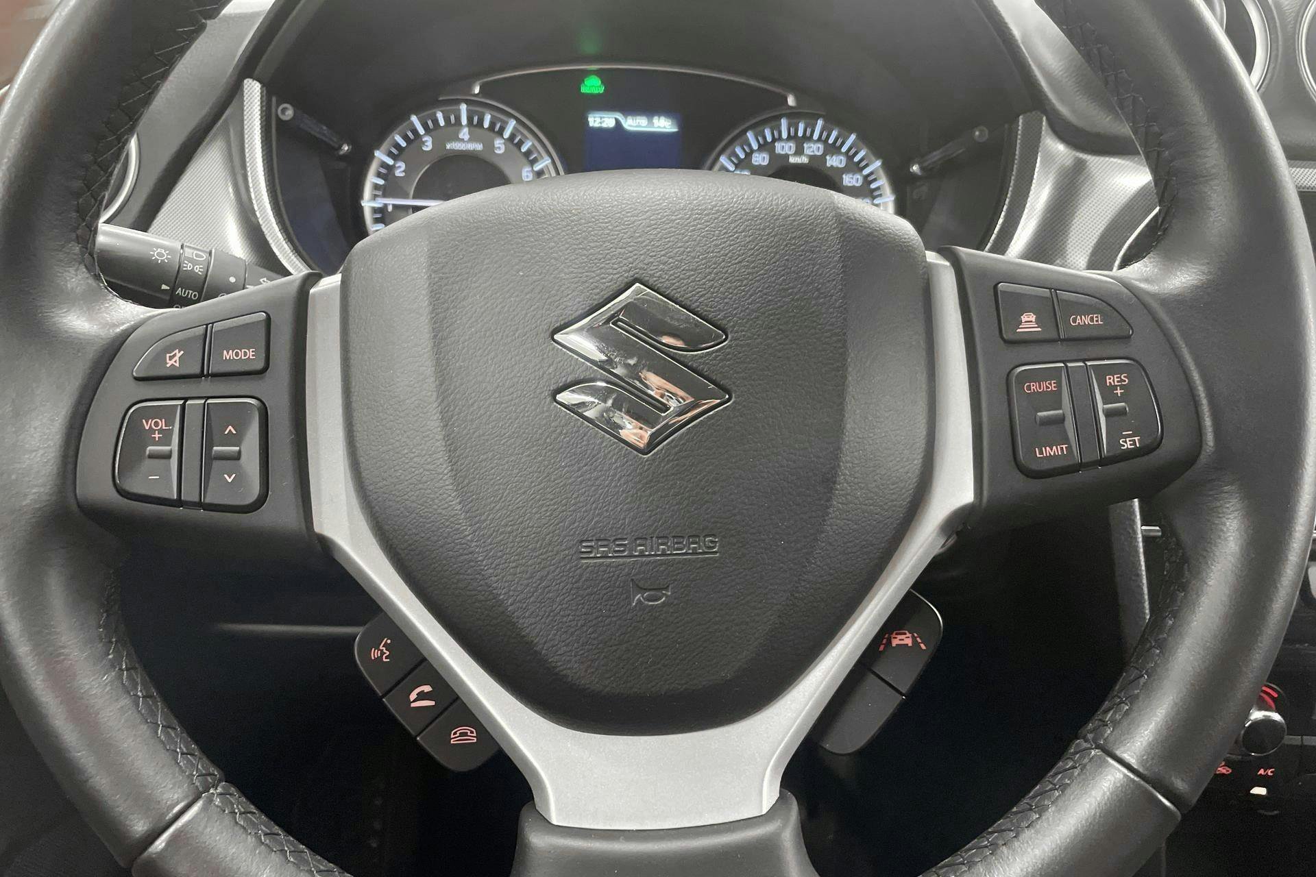 Vehicle Image 16