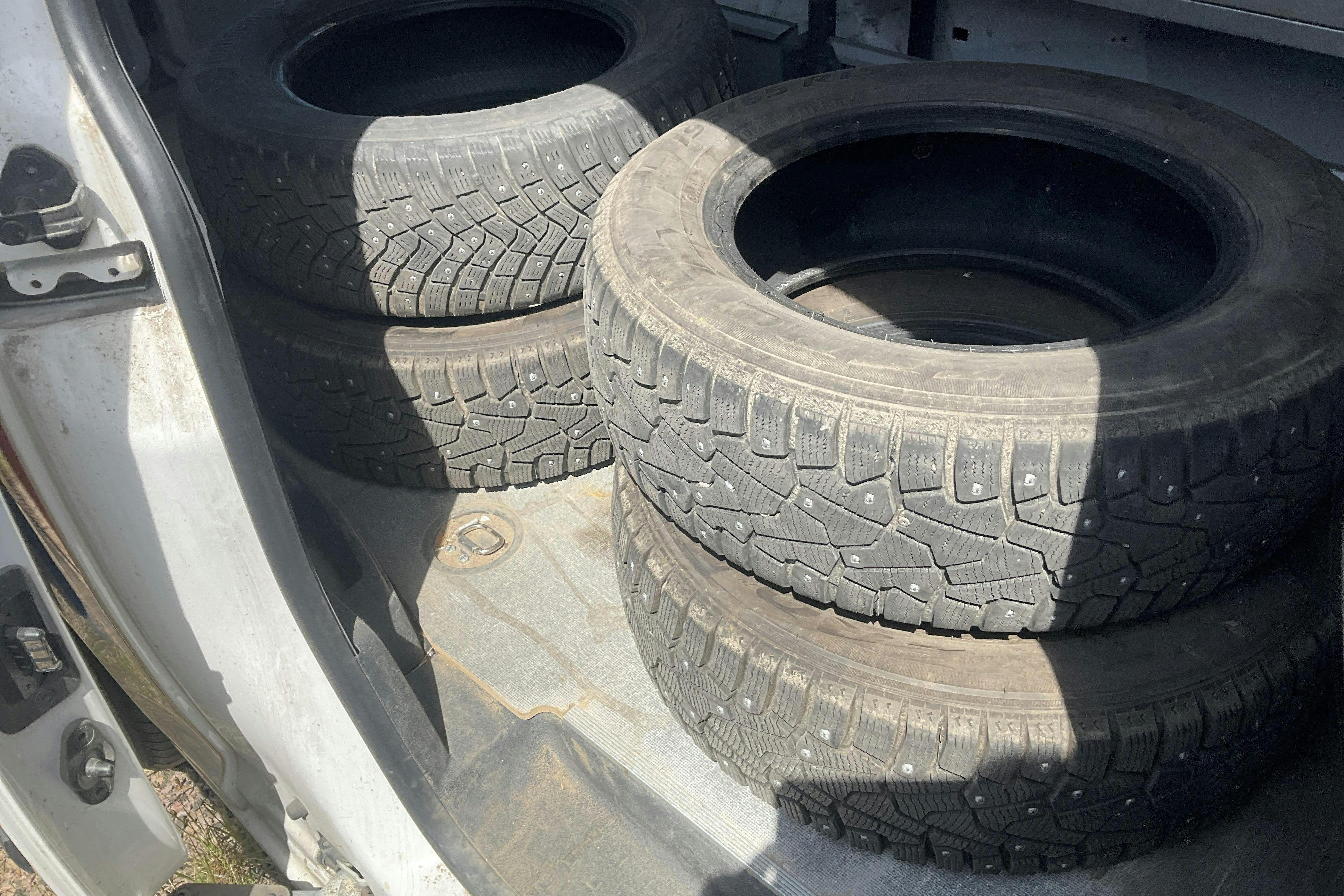 Vehicle Image 14