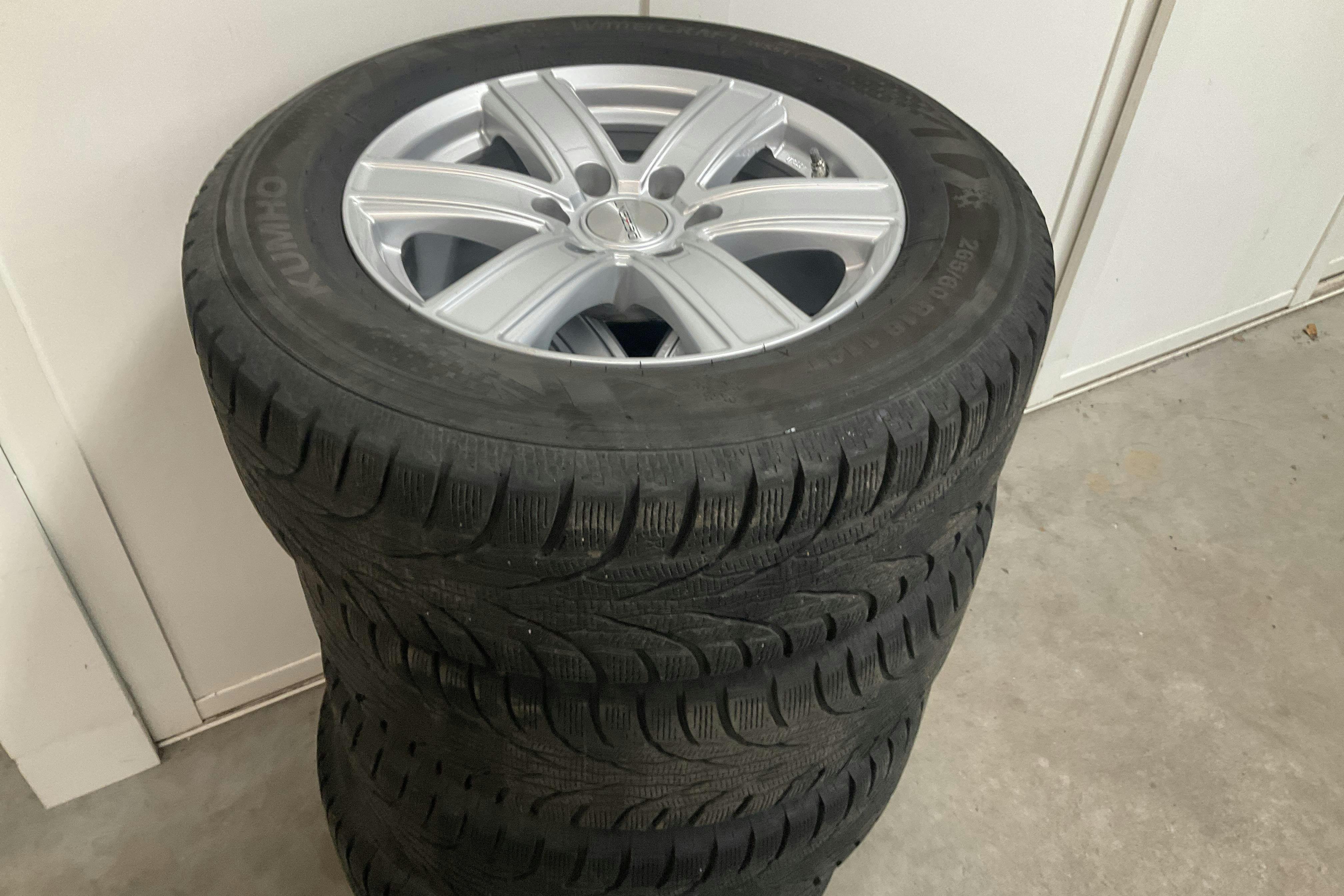 Vehicle Image 15