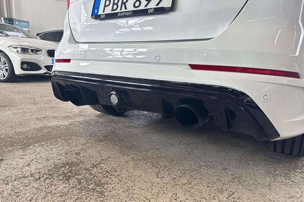 Vehicle Image 26